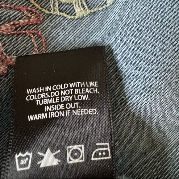 Nanette Lepore Jean Jacket Size S Embroidered Stretch Denim Distressed Jacket - Picture 8 of 9